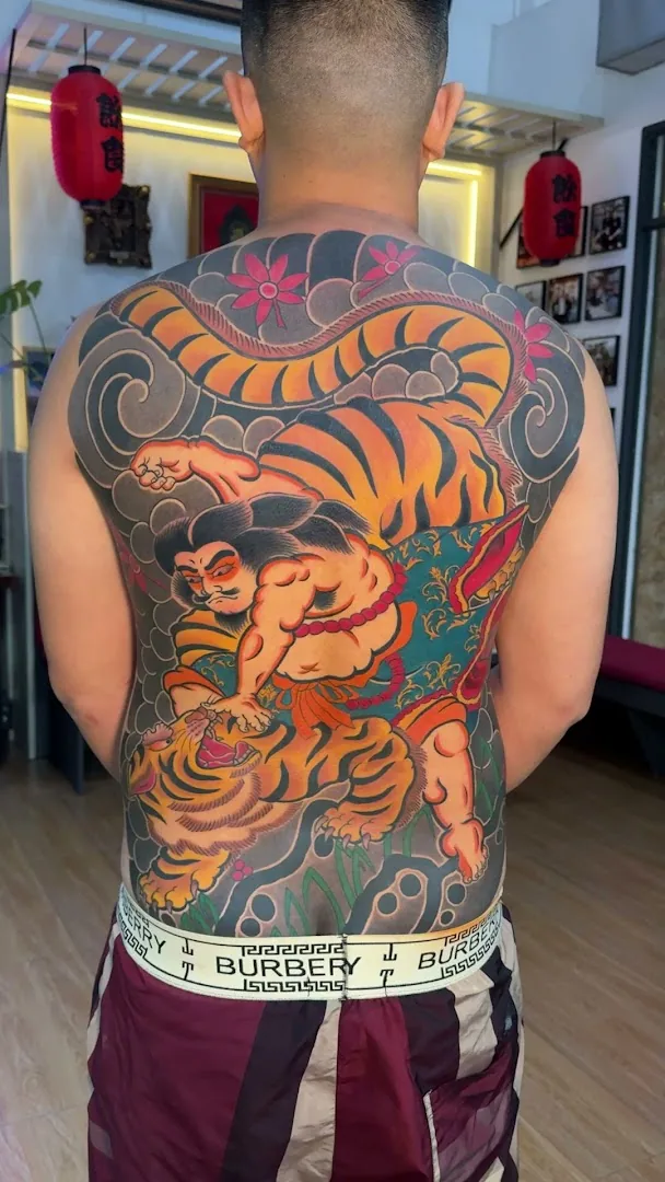 TATTOO HOANG PHI