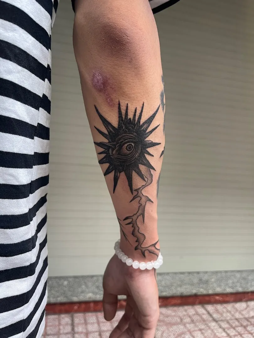 TATTOO HOANG PHI