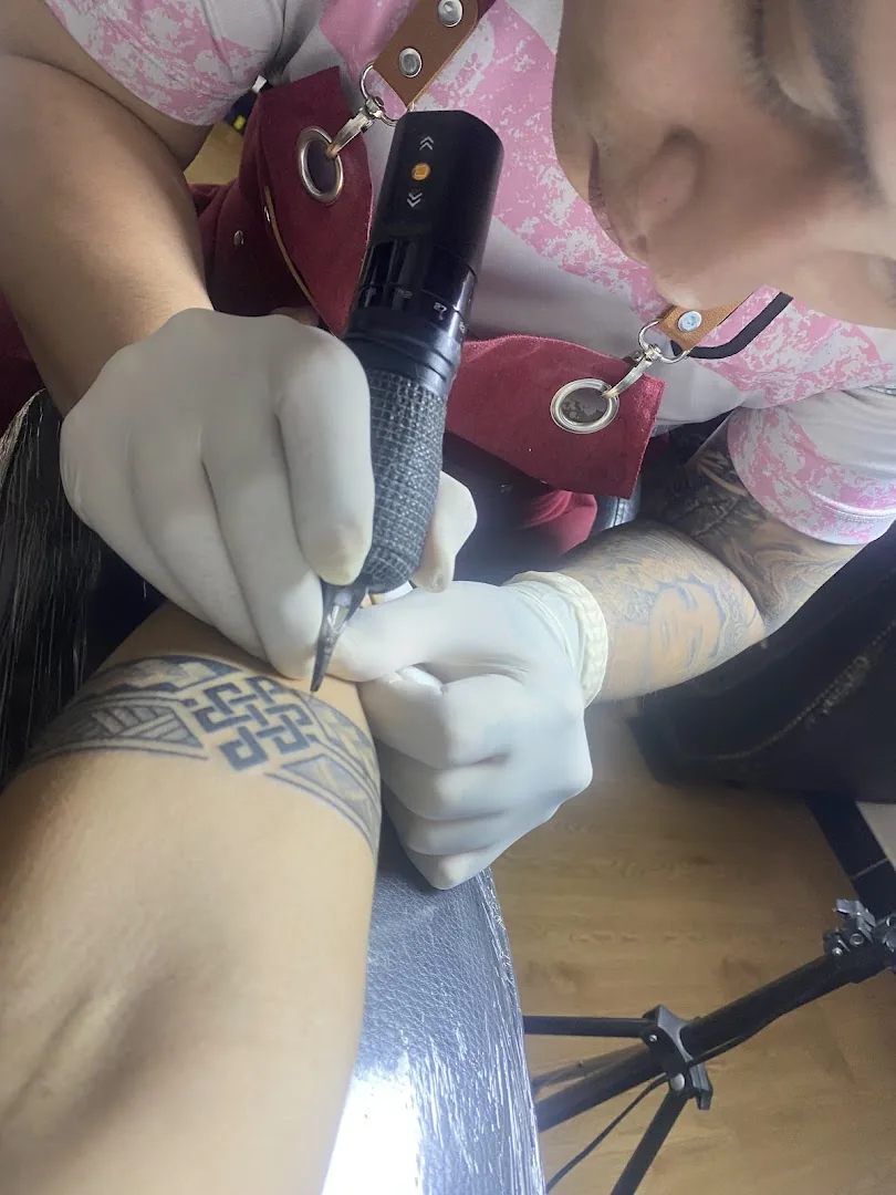 Tiệm xăm Starboiz