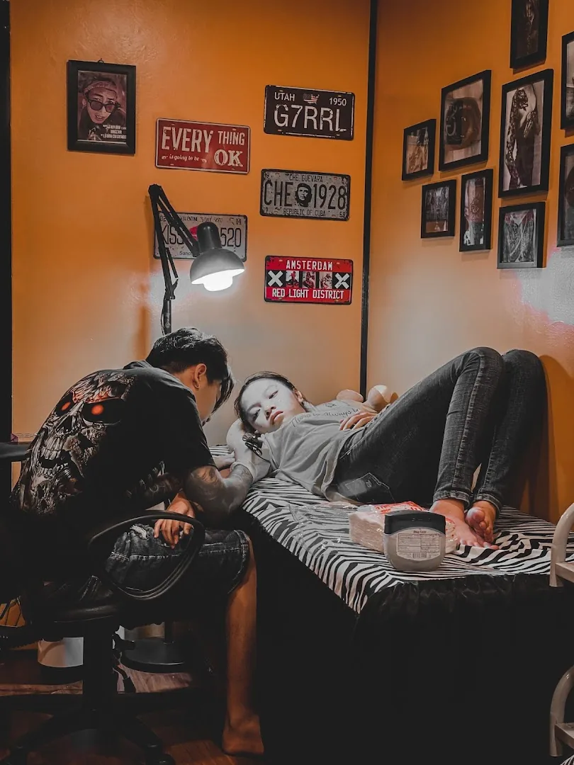 1993 TATTOO STUDIO