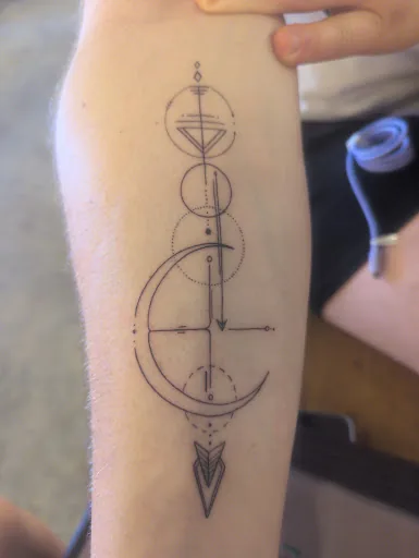 Snow Station Tattoo and Piercing