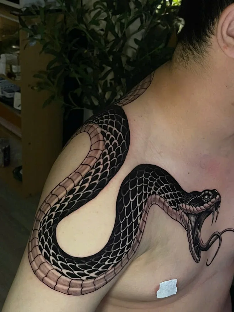 Quốc tattoo studio
