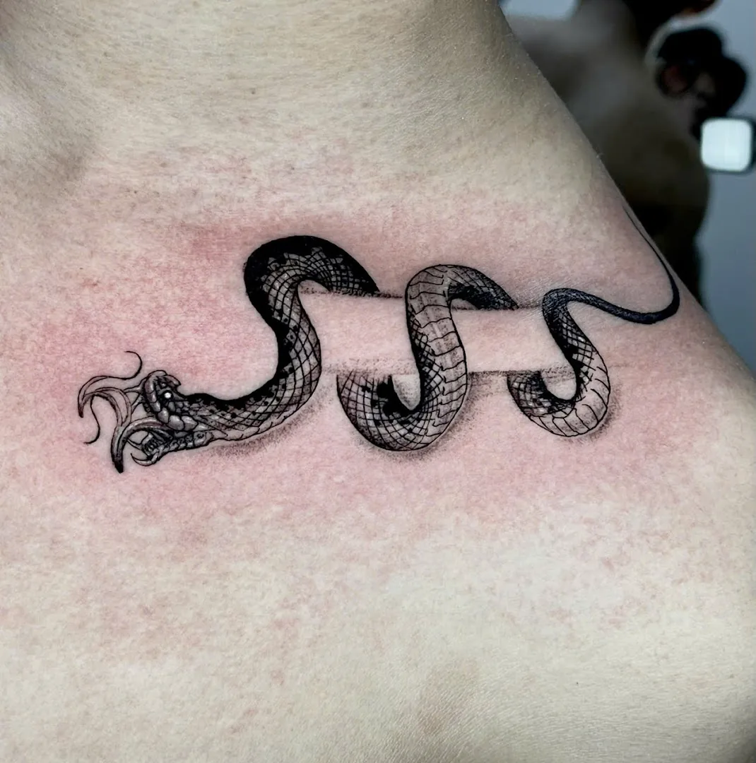 Quốc tattoo studio
