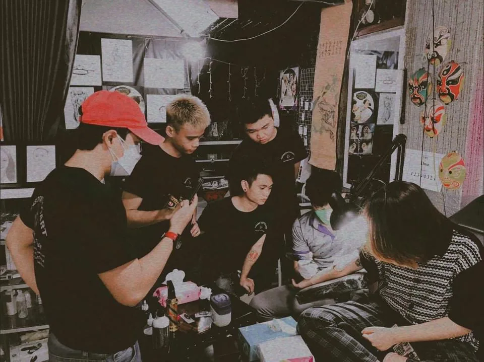 Xăm Hình Nghệ Thuật Việt Red Tattoo
