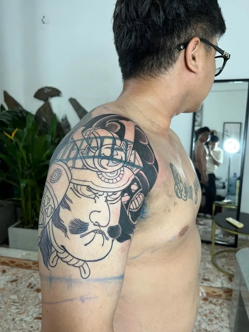 Rowena Tattoo Club
