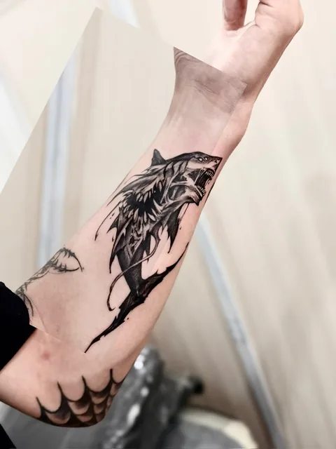 N Tattoo & Piercing