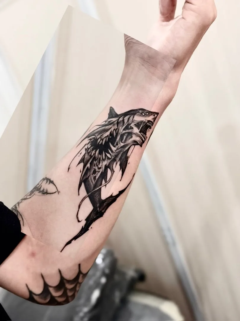 N Tattoo & Piercing