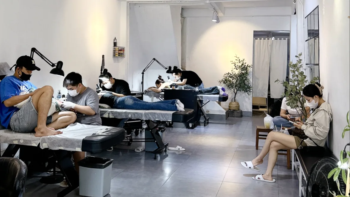 N Tattoo & Piercing
