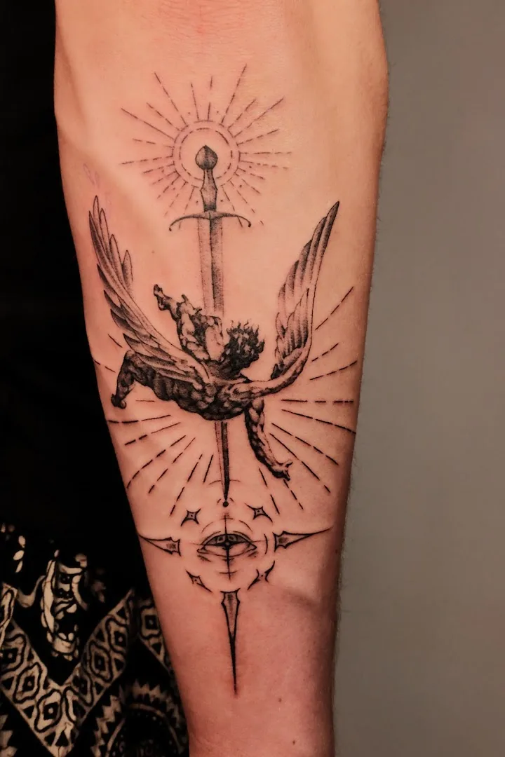 R93 Tattoo Da Lat