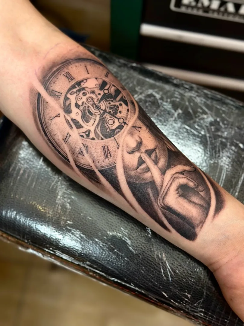 Nam Sơn Tattoo Da Nang & Piercing Studio Da Nang