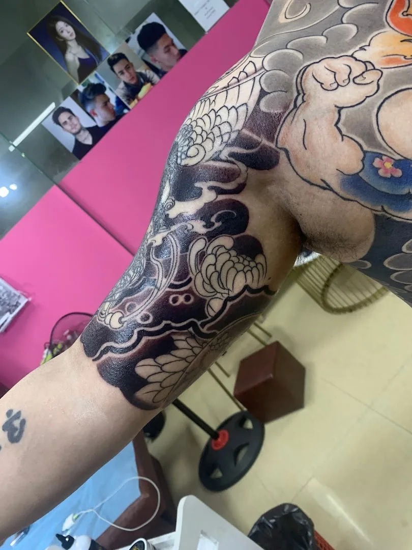 11 Tattoos Studio