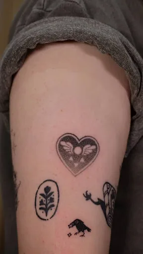 Dori Handpoke - Stick and Poke Tattoo