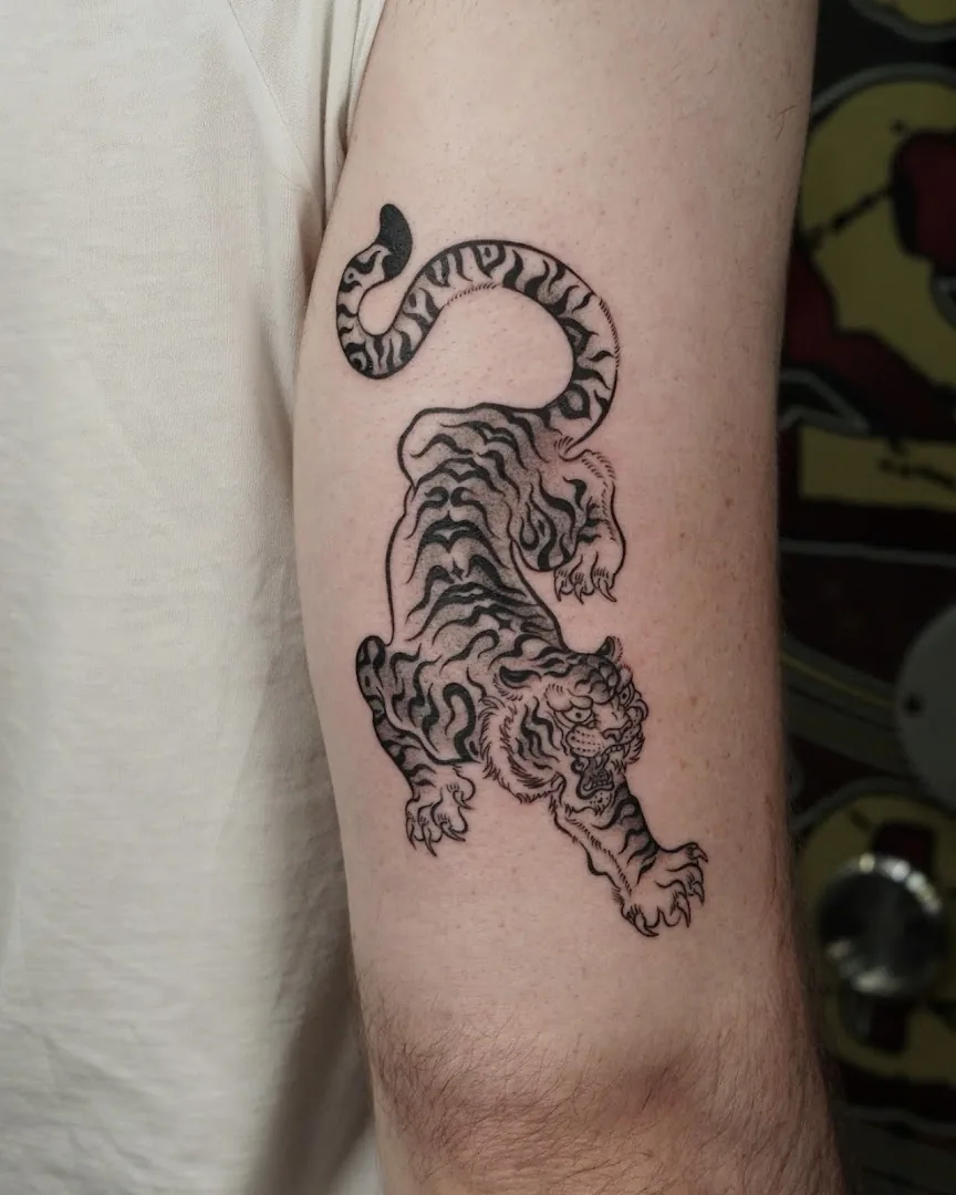 Azone Tattoo Hanoi - Lê Thánh Tông