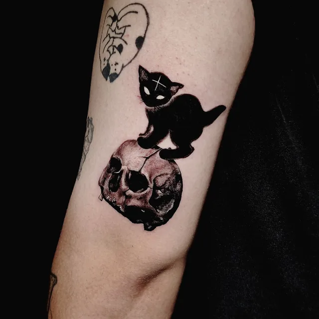 Thường Tattoo Studio
