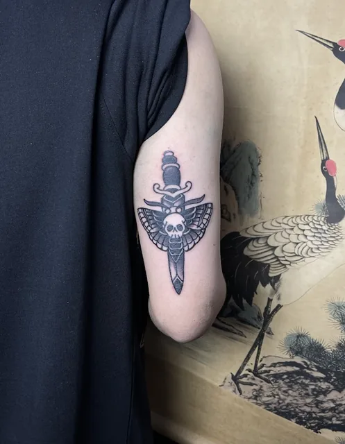 Xăm hình Hóc Môn SixTeen Tattoo